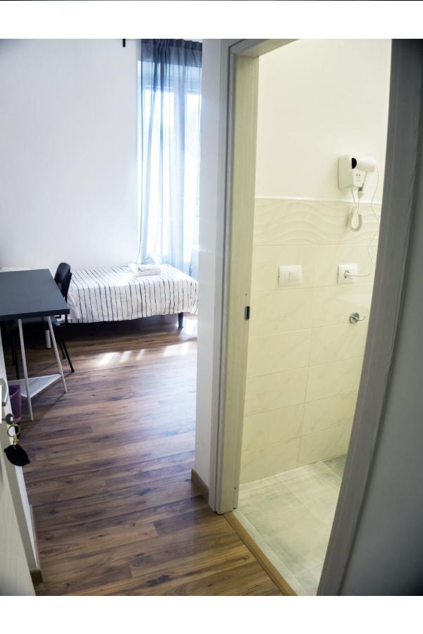 Cosmo Guesthouse Рим Экстерьер фото