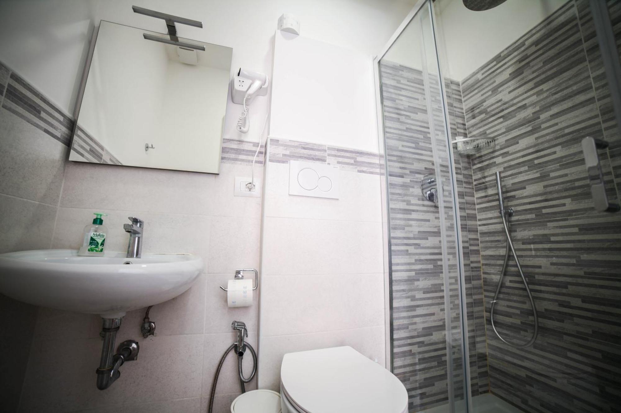 Cosmo Guesthouse Рим Экстерьер фото