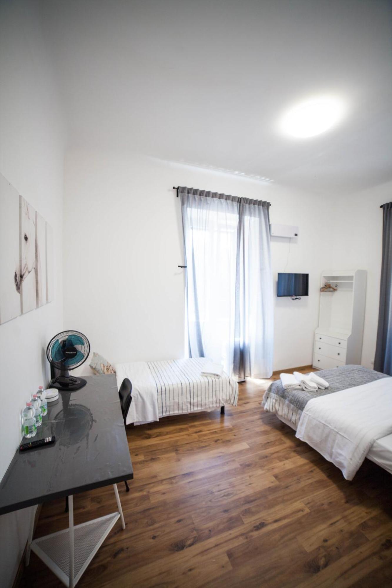 Cosmo Guesthouse Рим Экстерьер фото